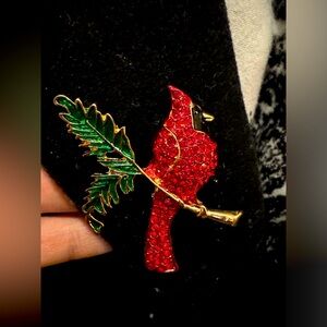 Vintage Women’s Rhinestones Enamel Red Cardinal Bird Brooch on green pine branch